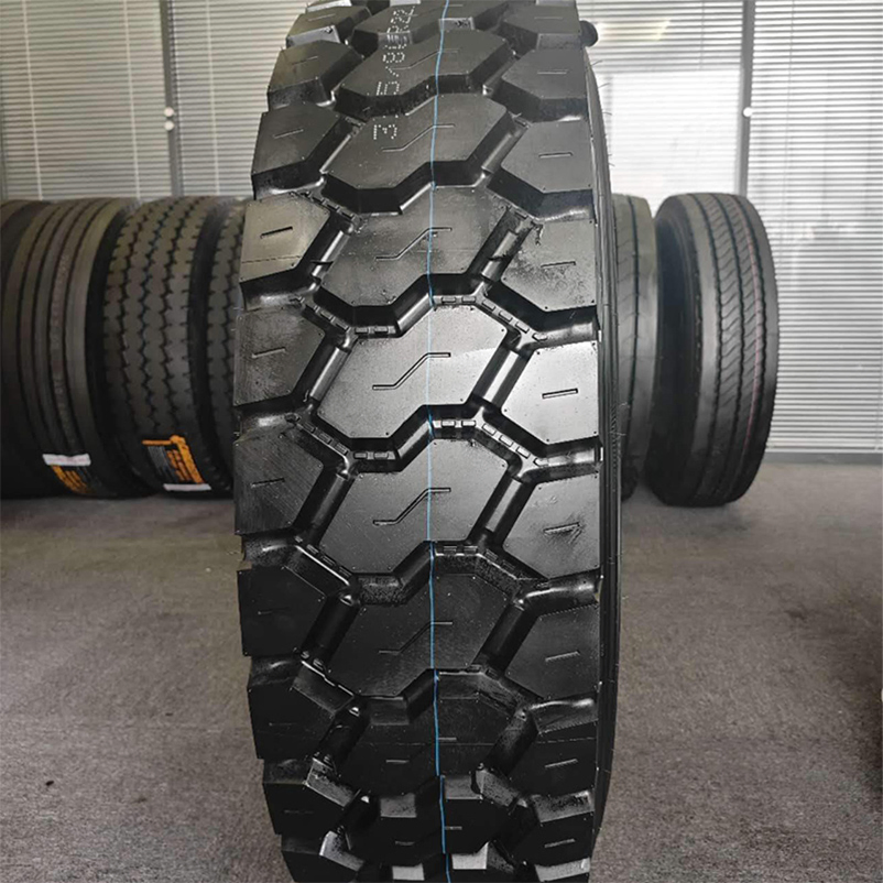 Durable 315/80 R22.5 Desert Truck Tire for Extreme Conditions