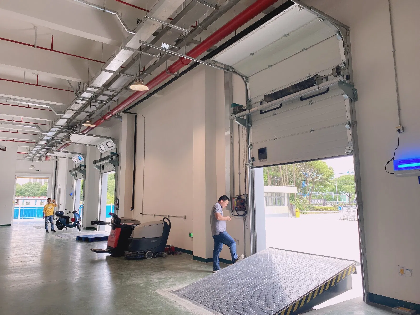 Durable Sealing Garage Door with Wind Resistance for Storage