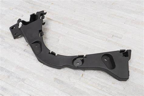 Кронштейн заднего бампера для Ford Focus 15