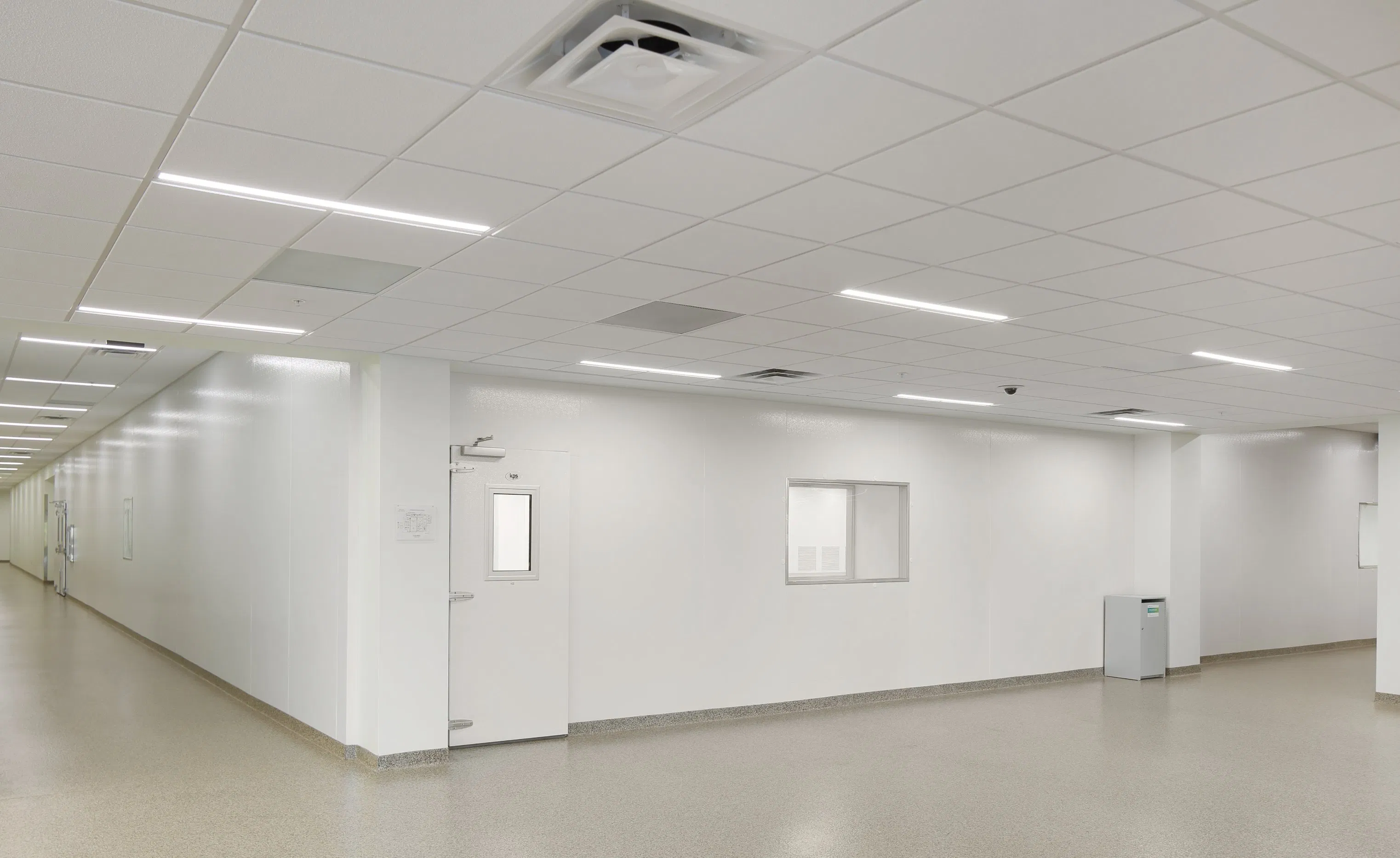 Soundproof Ceiling Tegular Edge Fireproof Ceiling Board Suspended Acoustic Insulation Ceiling Tiles for Hospital