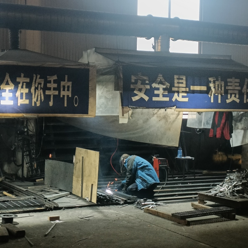 High-Quality Hot DIP Galvanized Steel Grating with Anti-Slip Features