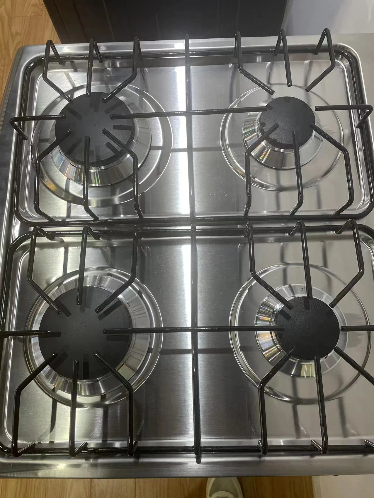 High Quality Free Standing Gas Cooker in Oven