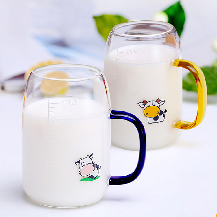 High Quality Borosilicate Glass Milk Cup with Scale Carton Milk Bottle with Colorful Handle 250ml