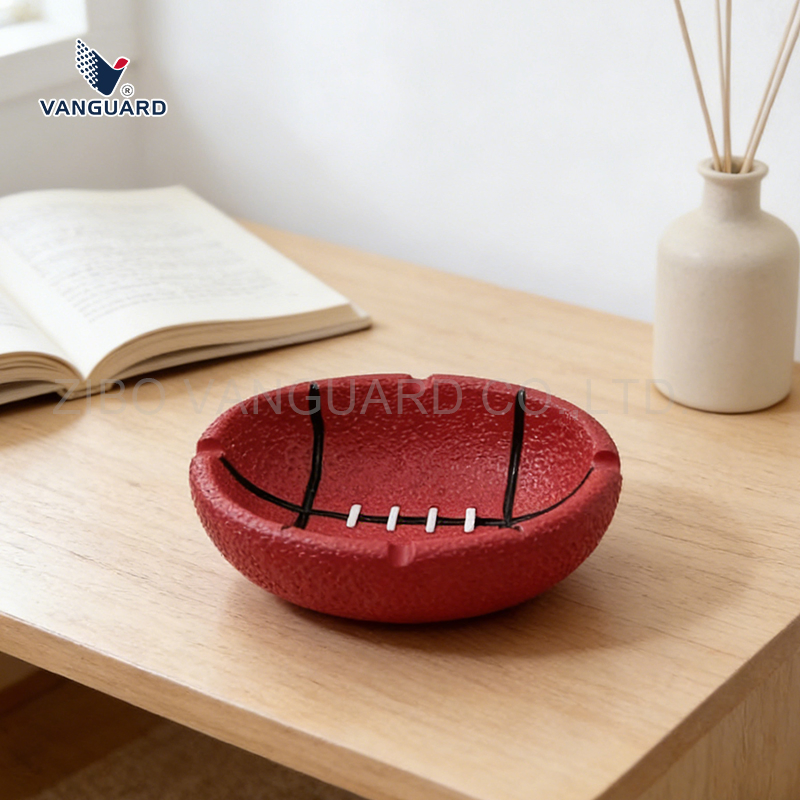 Football Figurine Polyresin Handicraft Ornament Custom Resin Ashtray for Home Decoration
