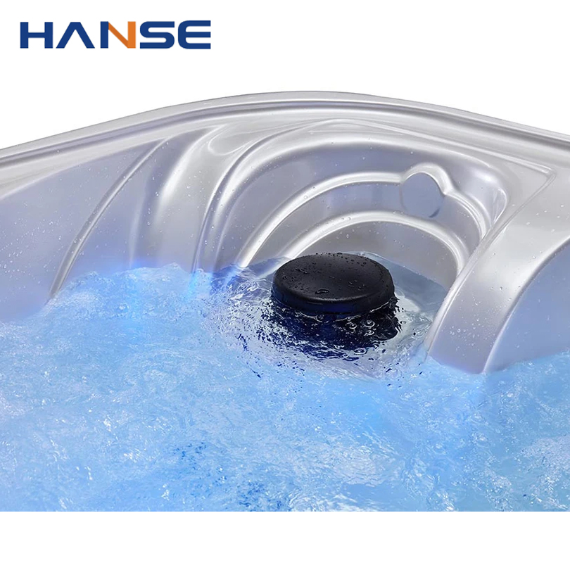 Акриловая уличная SPA-ванна на 3 персоны с гидромассажем