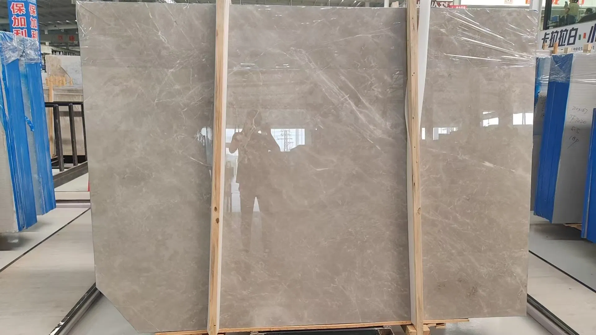 Competitive Dora Cloud Grey/Tundra Grey Polished Marble Slabs