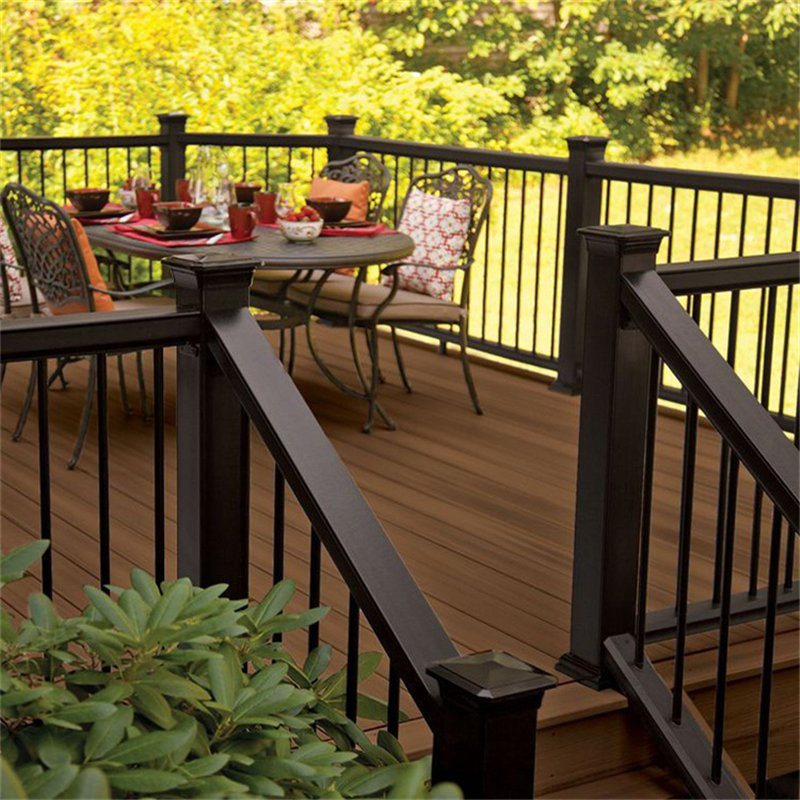 Durable Outdoor Garden Fences and Balustrades for Home Use