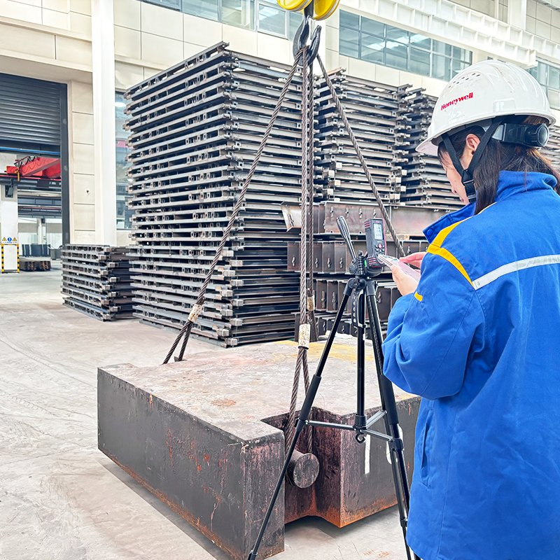 Heavy-Duty Iron Truss Bridge for Ultimate Strength and Durability