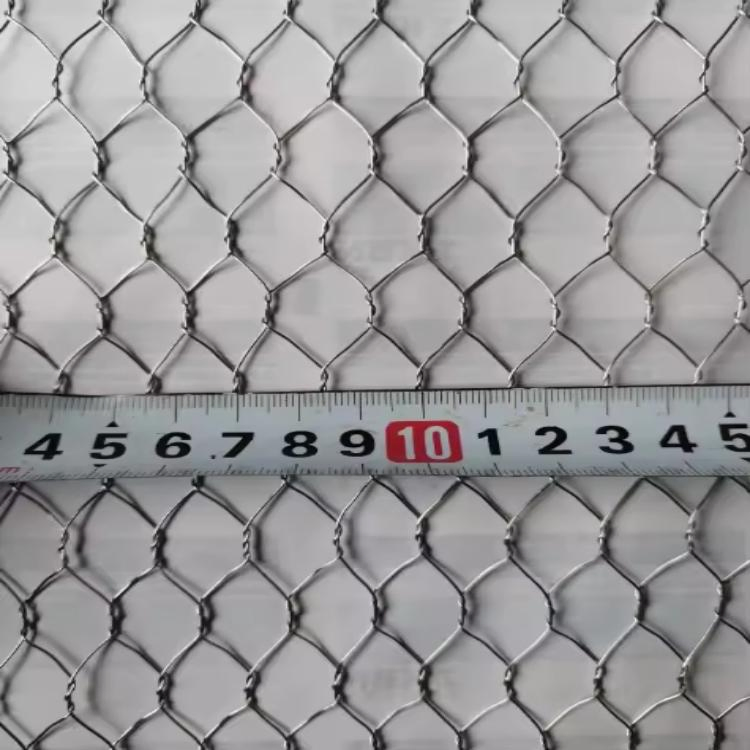 Wholesales Galvanized PVC-Coated Garden Fence Rabbit Mesh Chicken Wire Netting Mesh Steel Woven Hexagonal Safety Wire Net Poultry Fence