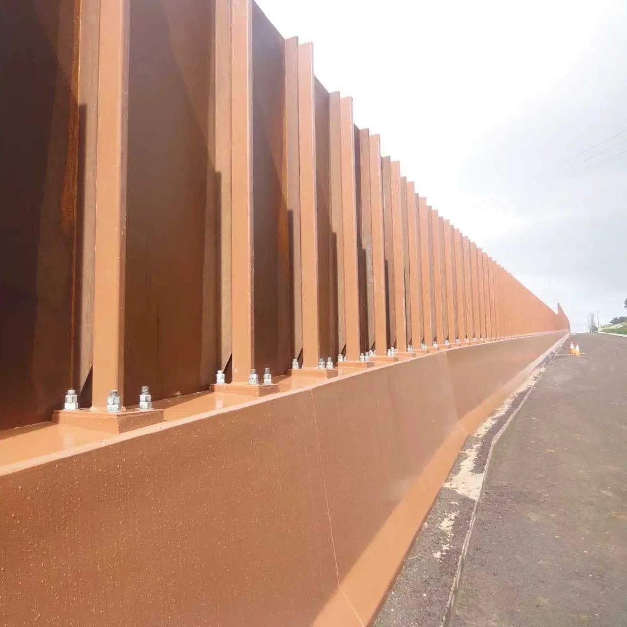 a High-Speed Soundproof Wall Manufactured by The Corrugated Cardboard Rolling Process