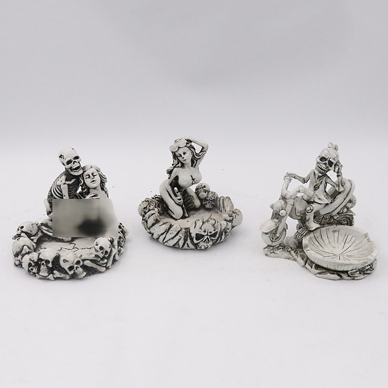 Hot Sale Cigarette Ashtray Personality Fashion Resin Sexy Skulls Resin Ashtray