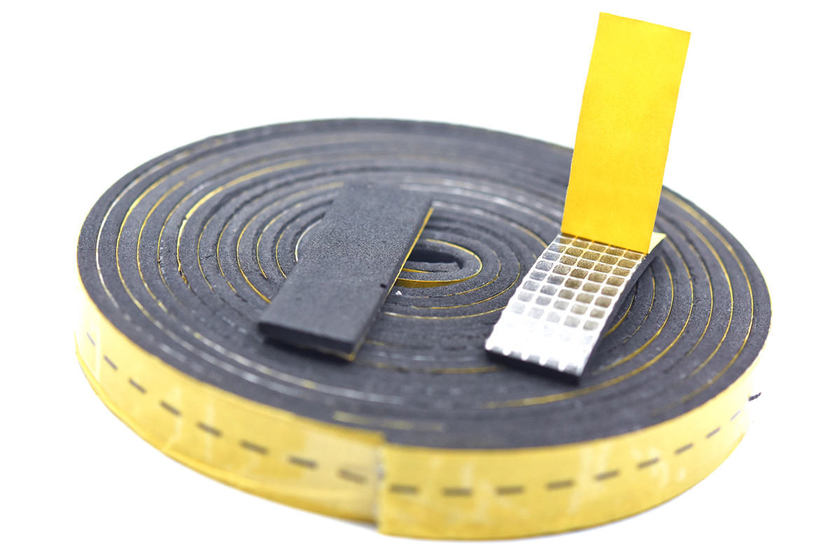 Packaging Low Price Neoprene Cr Foam Seal Stripes Oil Proof