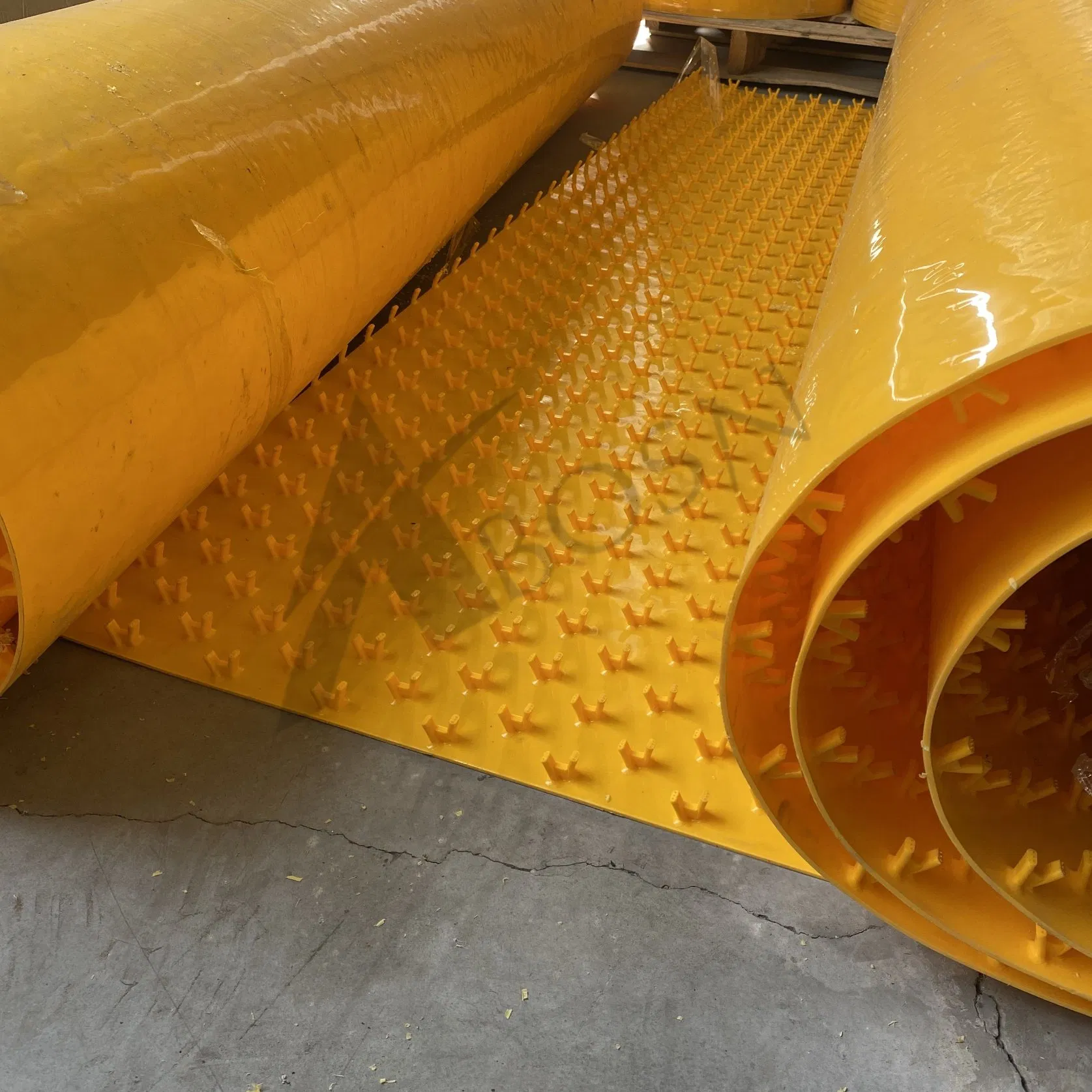 Защитная геомембрана HDPE желтая для бетона