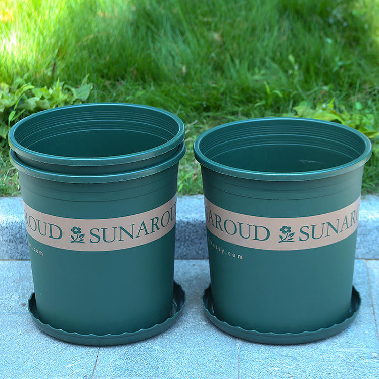 Большой пластиковый горшок для напольных растений