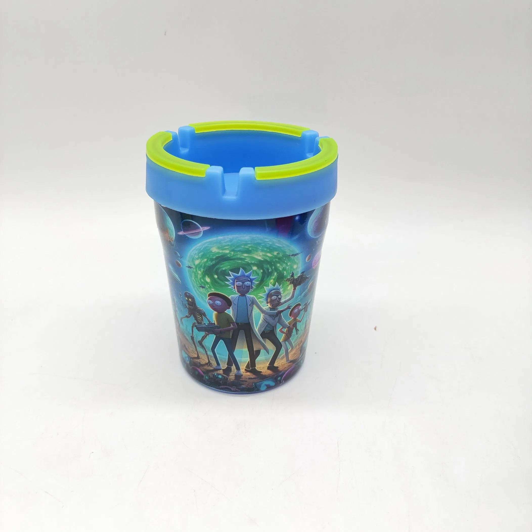 Good Quality Portable Car Ashtray Can Butt Bucket Self-Extinguishing Silicone Car Ashtray Smoking Products
