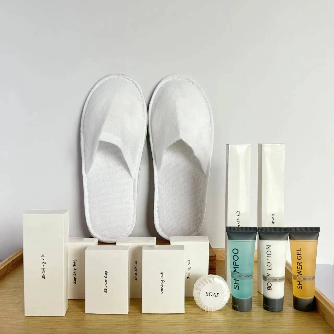 Basic Hotel Amenities Set Hotel Slippers Hotel Shampoo Shower Gel Dental Kit