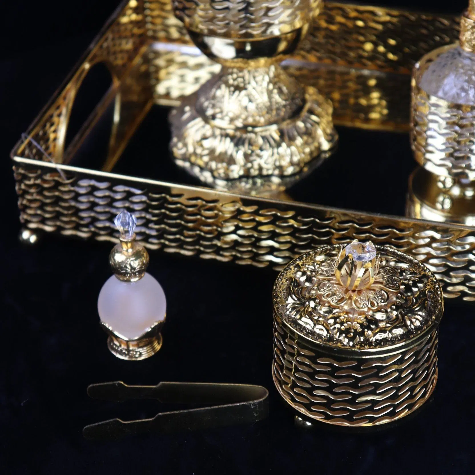 Elegant Dubai Metal Incense Burner Set with Iron Frame Decoration Burner Set