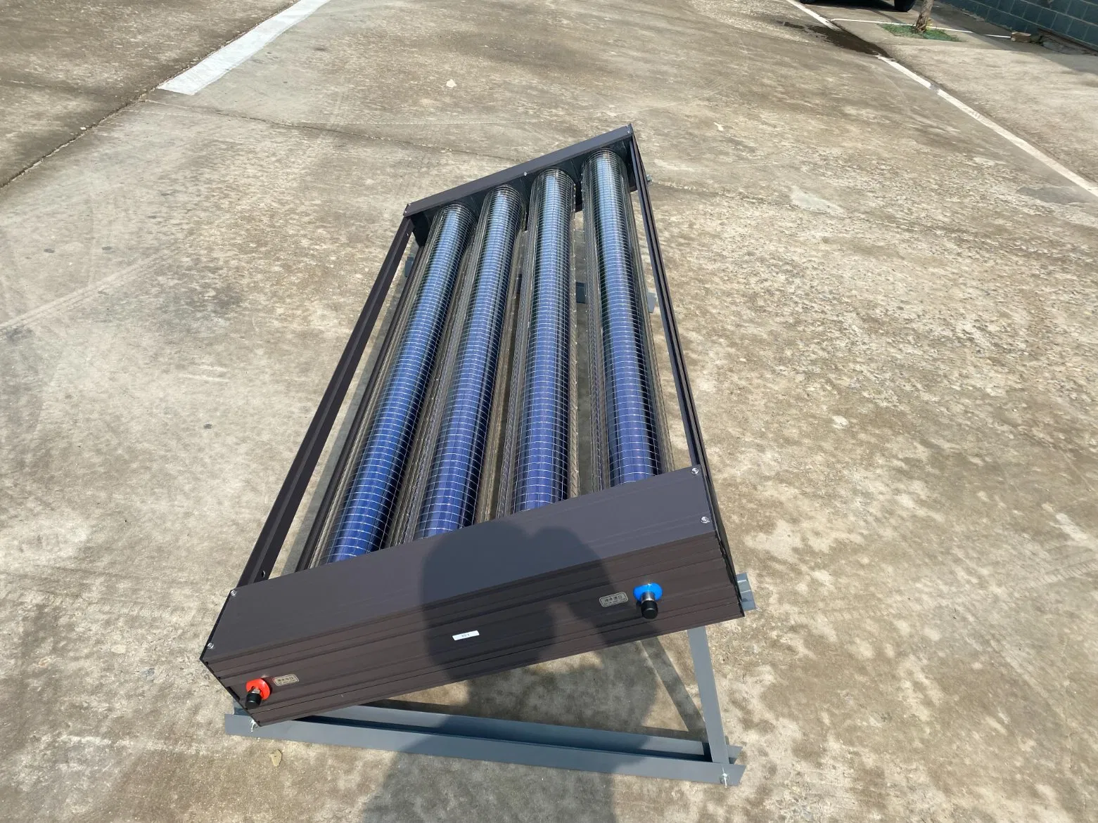 High-Efficiency Vacuum Tube Solar Water Heater for Eco-Friendly Homes