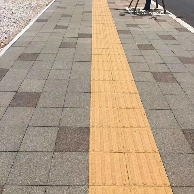 Cheap Price Water Permeable Ceramic Clay Paving Brick for Plaza