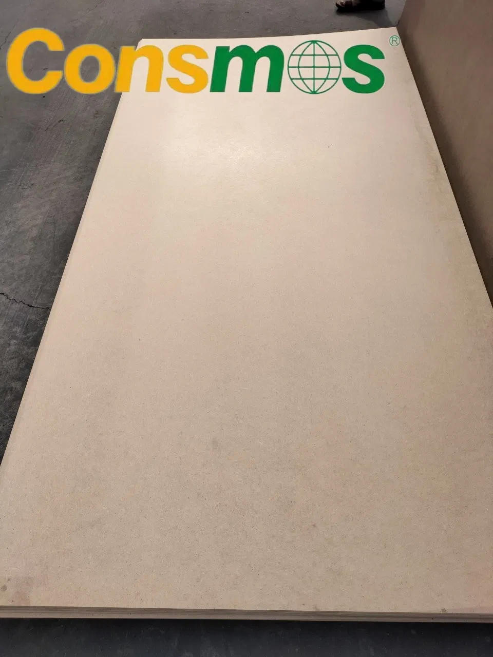 Consmos Hot Favorable Price 2mm 2.5mm 3mm Plain Wood MDF Board or Raw MDF for Turkey