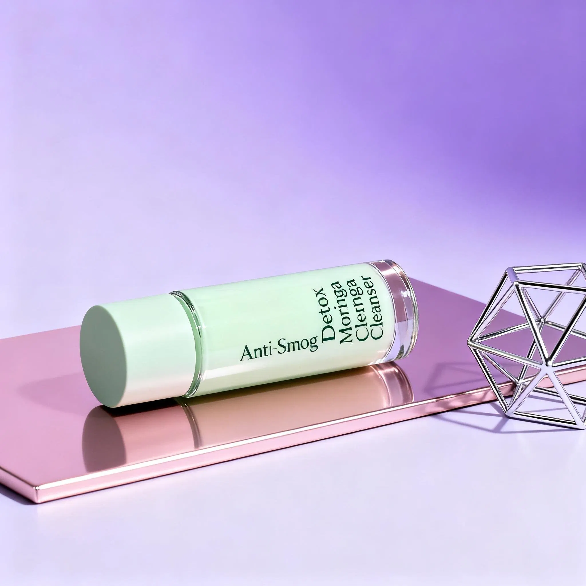 Ophthalmologist Approved and Nourishing Face Cleanser with Moringa Seed Extract and Bisabolol for Medical Standards