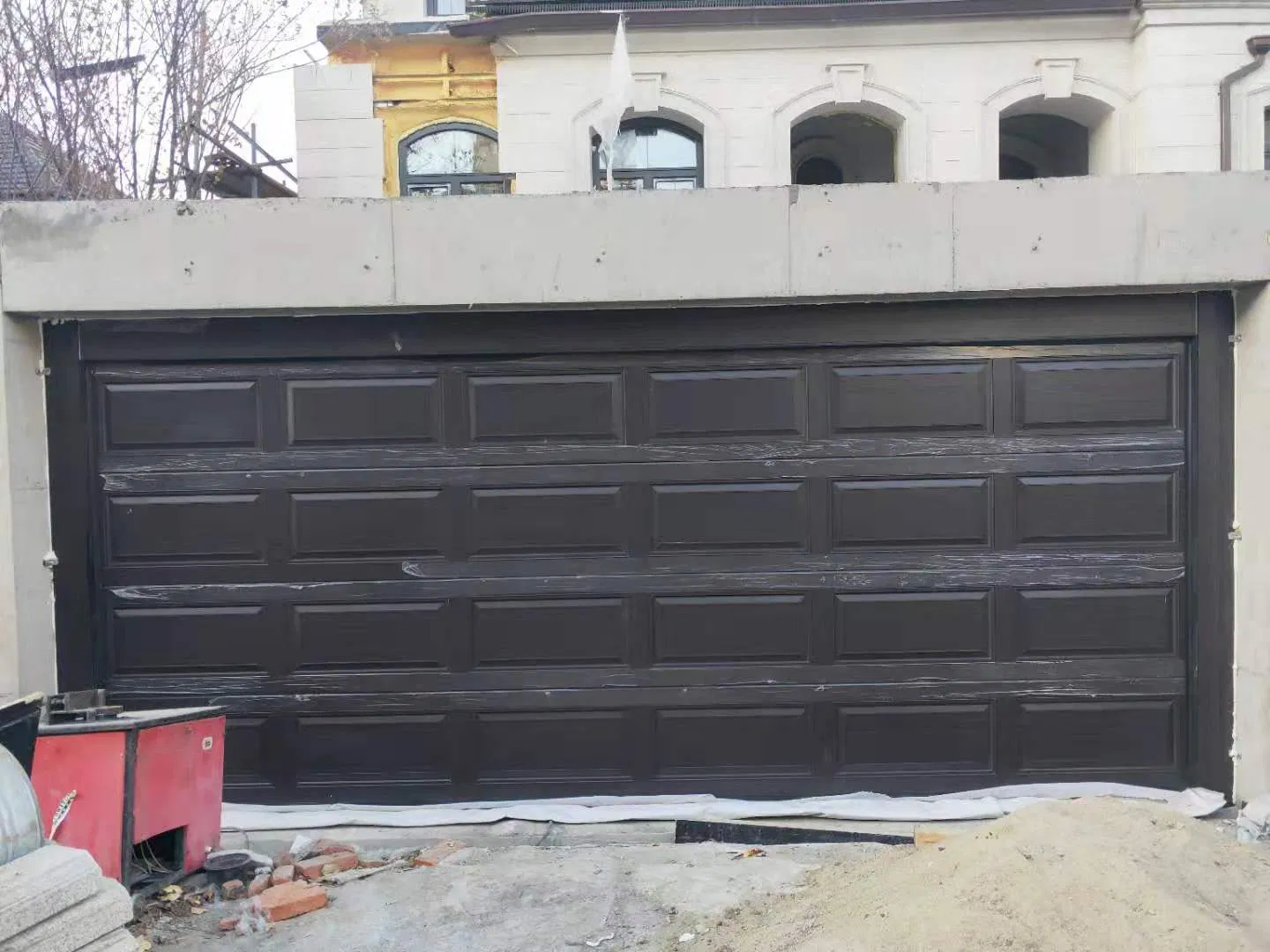 Flip Garage Door - Space-Saving Electric Sectional for Villa Garages