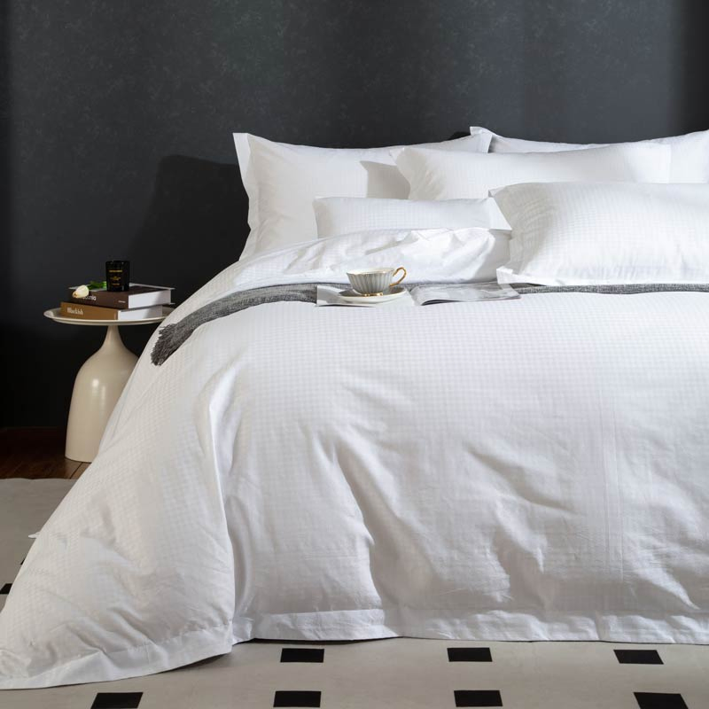 Luxurious 7 Stars Hotel Level Bedding Sets White Color 100% Cotton Sateen