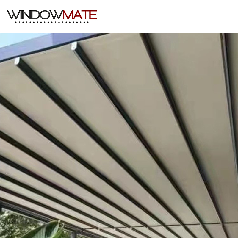 Family Outdoor Lounge Retractable Awning Roof Electric Track Sliding Roof