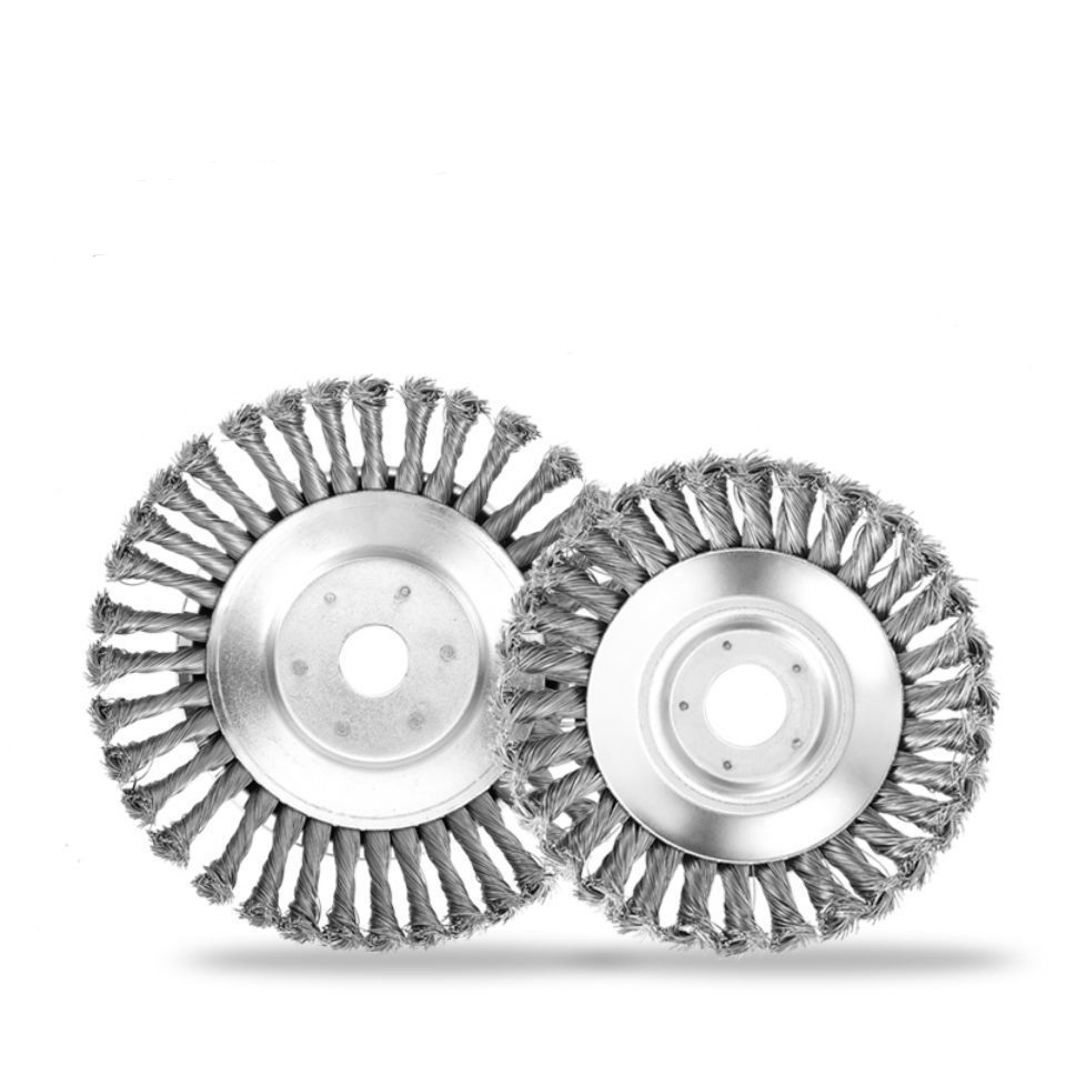 Круглая витая плоская щетка для металла