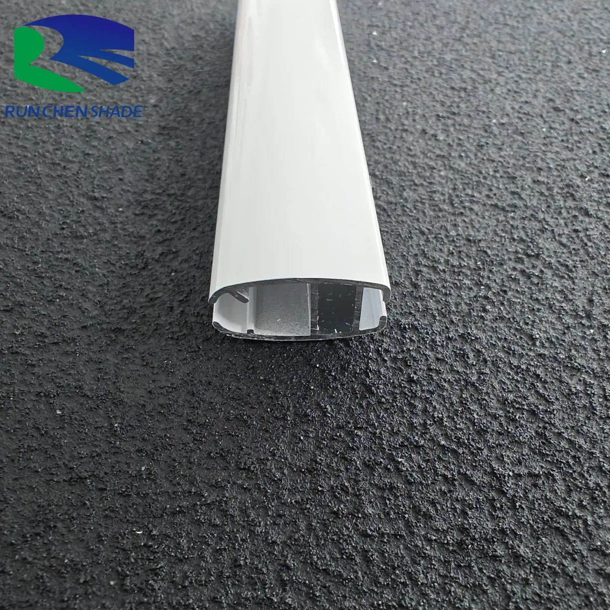 Minimalist Design Aluminum Blinds Rails Enhance The Modern Sense of Home