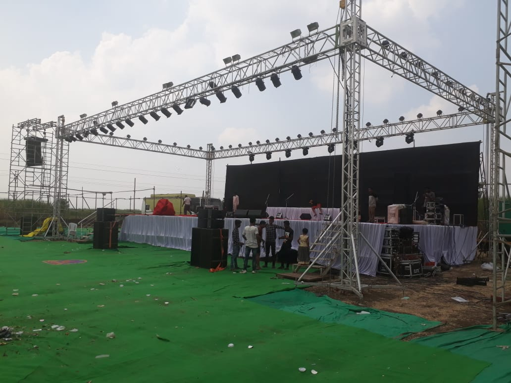 Aluminum Lighting Speaker Spigot Truss Portable Outdoor Concert Exhibition Event Roof Truss