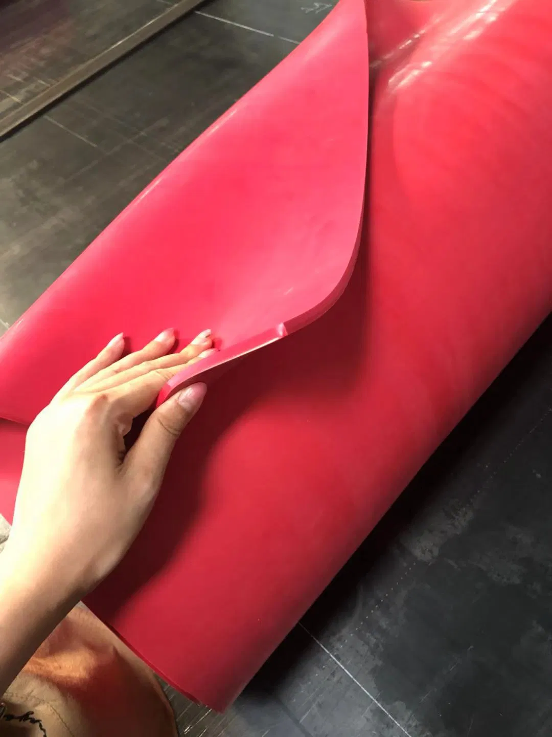 Rubber Sheet NBR/ SBR/ FKM/ EPDM/ Butyl /CR Rubber Sheet Anti Slip Mat