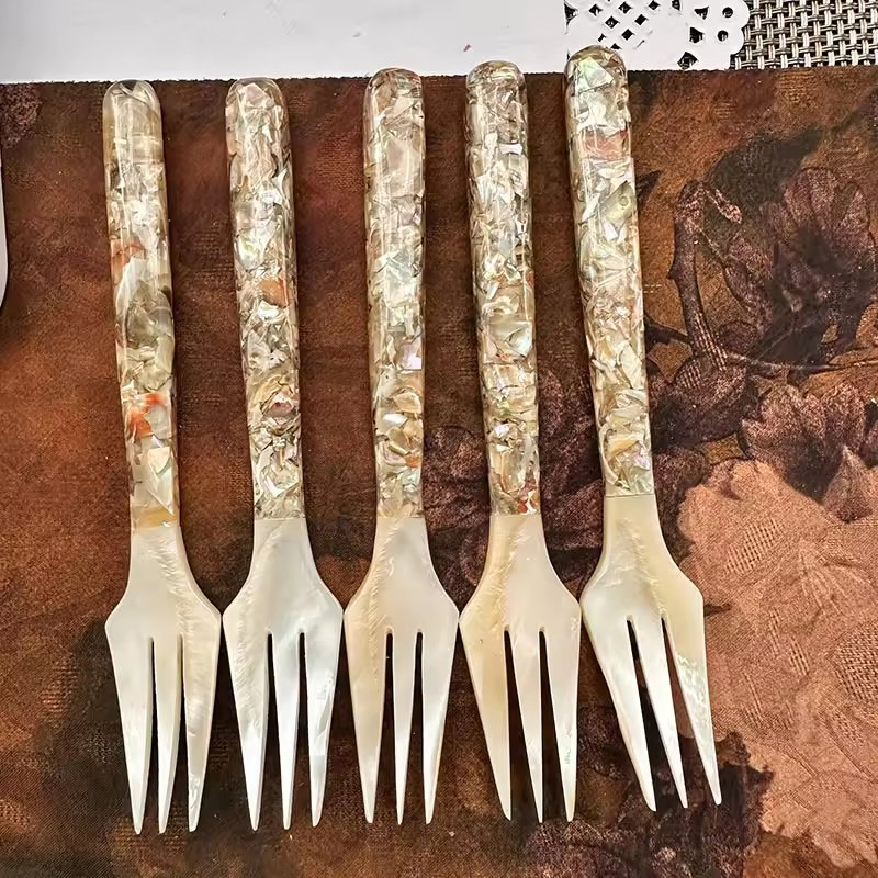 Elegant Shell Patterned Fork for Dessert and Fruit Serving