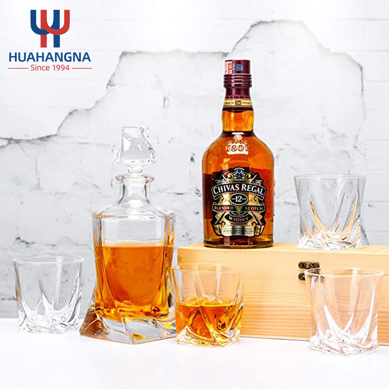 Fancy Empty Unique Shaped Clear 750ml Wine Liquor Whiskey Twist Decanter Bottles Set with Twist Cups Glasses