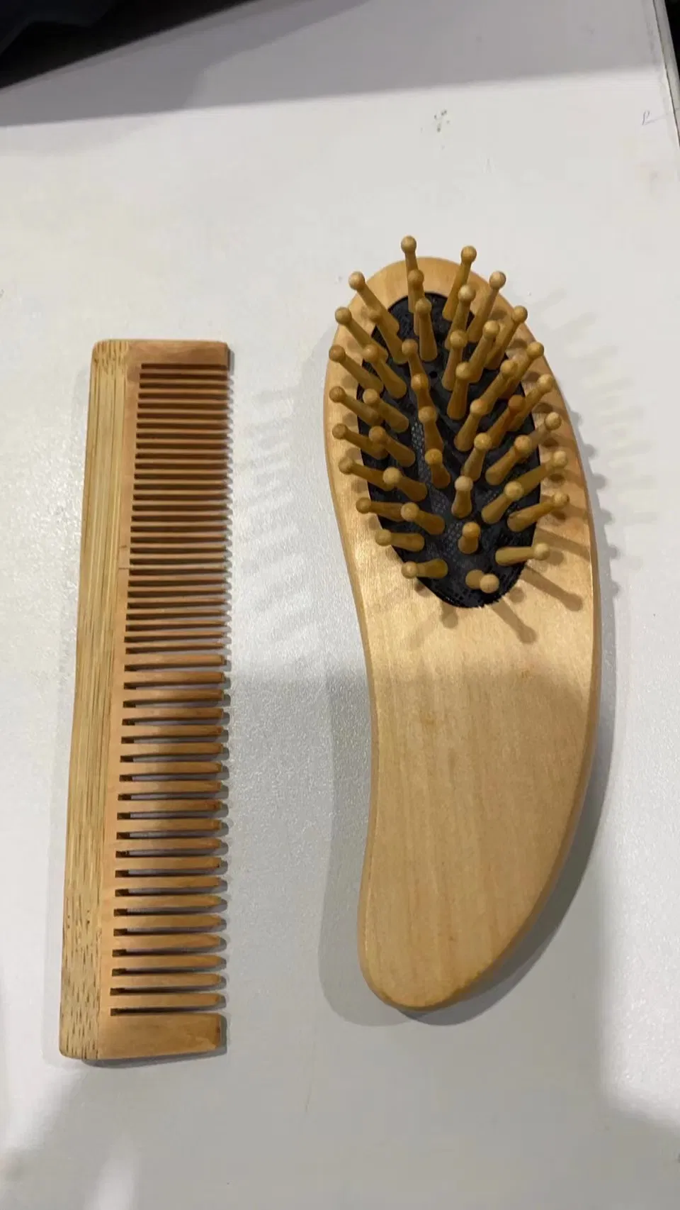100% Natural Air Cushion Hairbrush Message Wood Hair Comb/Bamboo Hair Comb