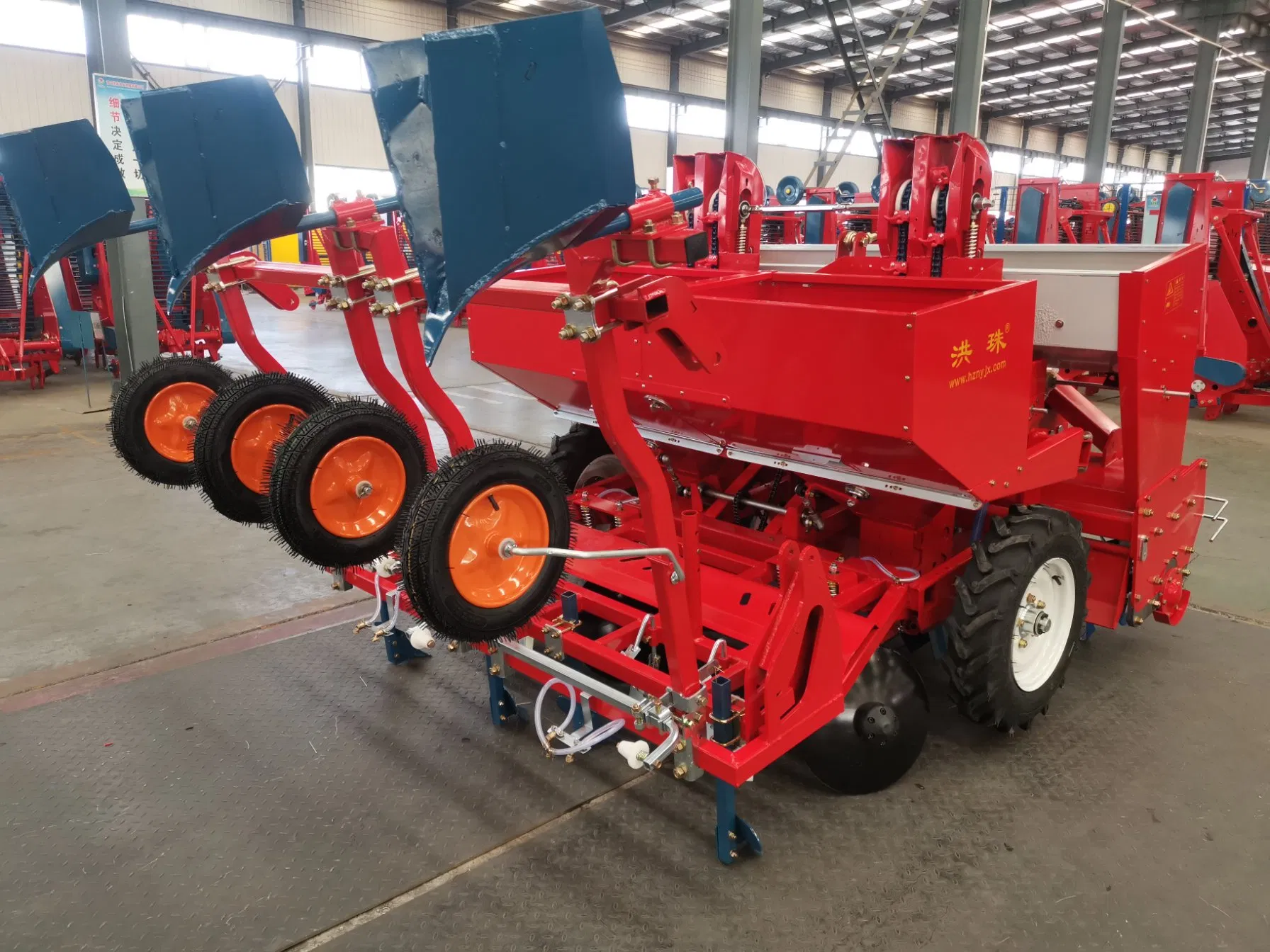 Картофелесажалка 4-рядная навесная автоматическая