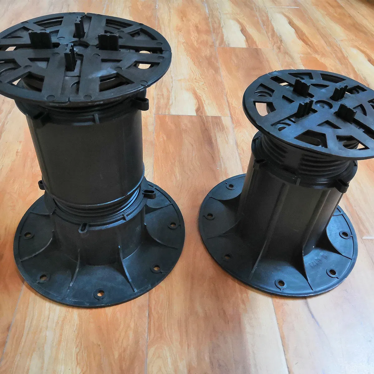 Heavy-Duty Outdoor Flooring Support Pedestal with Adjustable Height