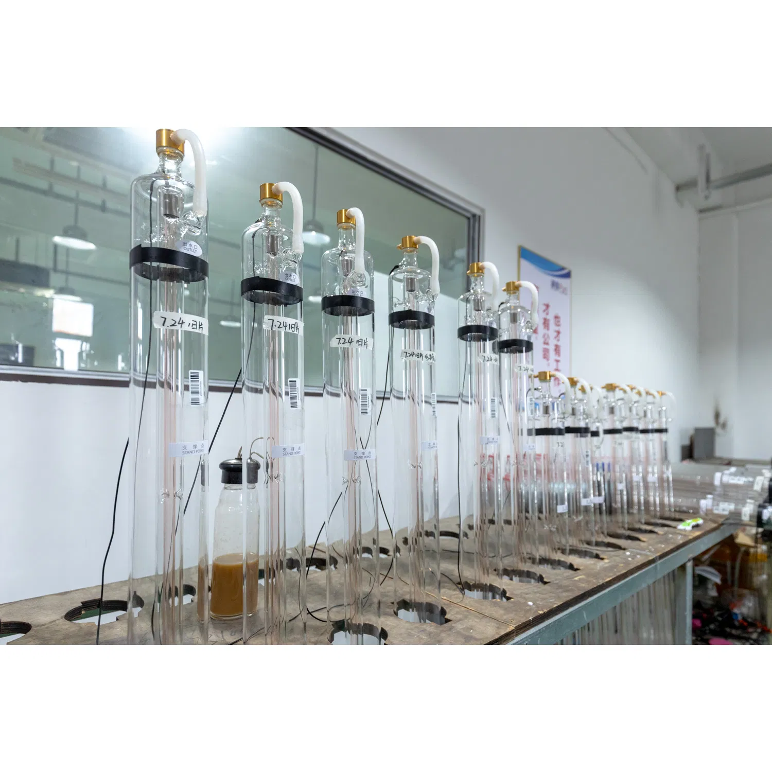 High Precision 300W Laser Tube for Polished Tile Cutting and Engraving