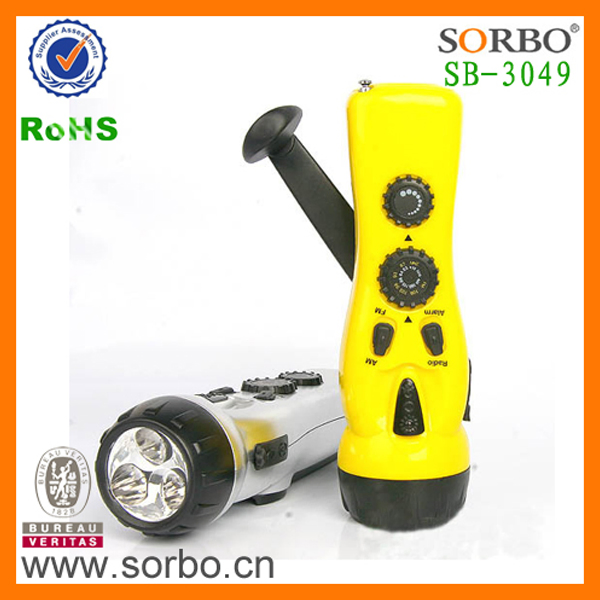 Портативная ручная радиостанция с фонариком