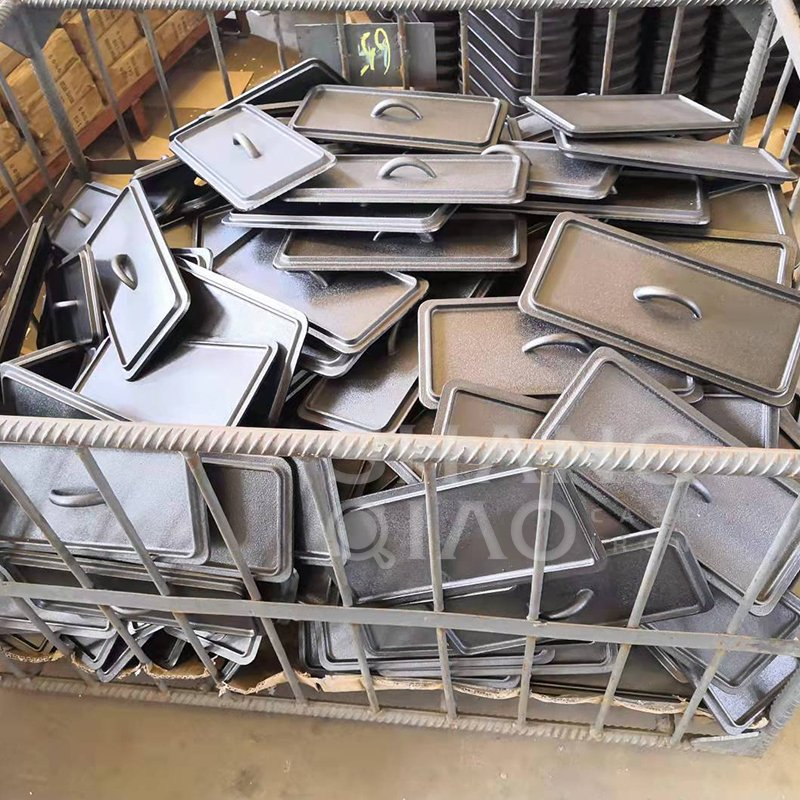 Чугунная форма для выпечки хлеба с крышкой