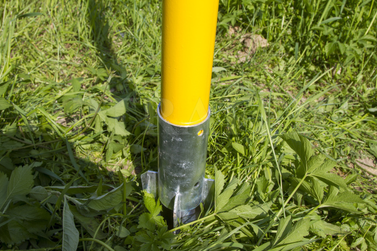 High Quality Hot Galvanized Welded Steel Support Ground Spike Oz-Post Post Anchors