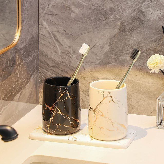 Simple Pattern Single Ceramic Cup Elegant Design Tidy Bathroom Accessories