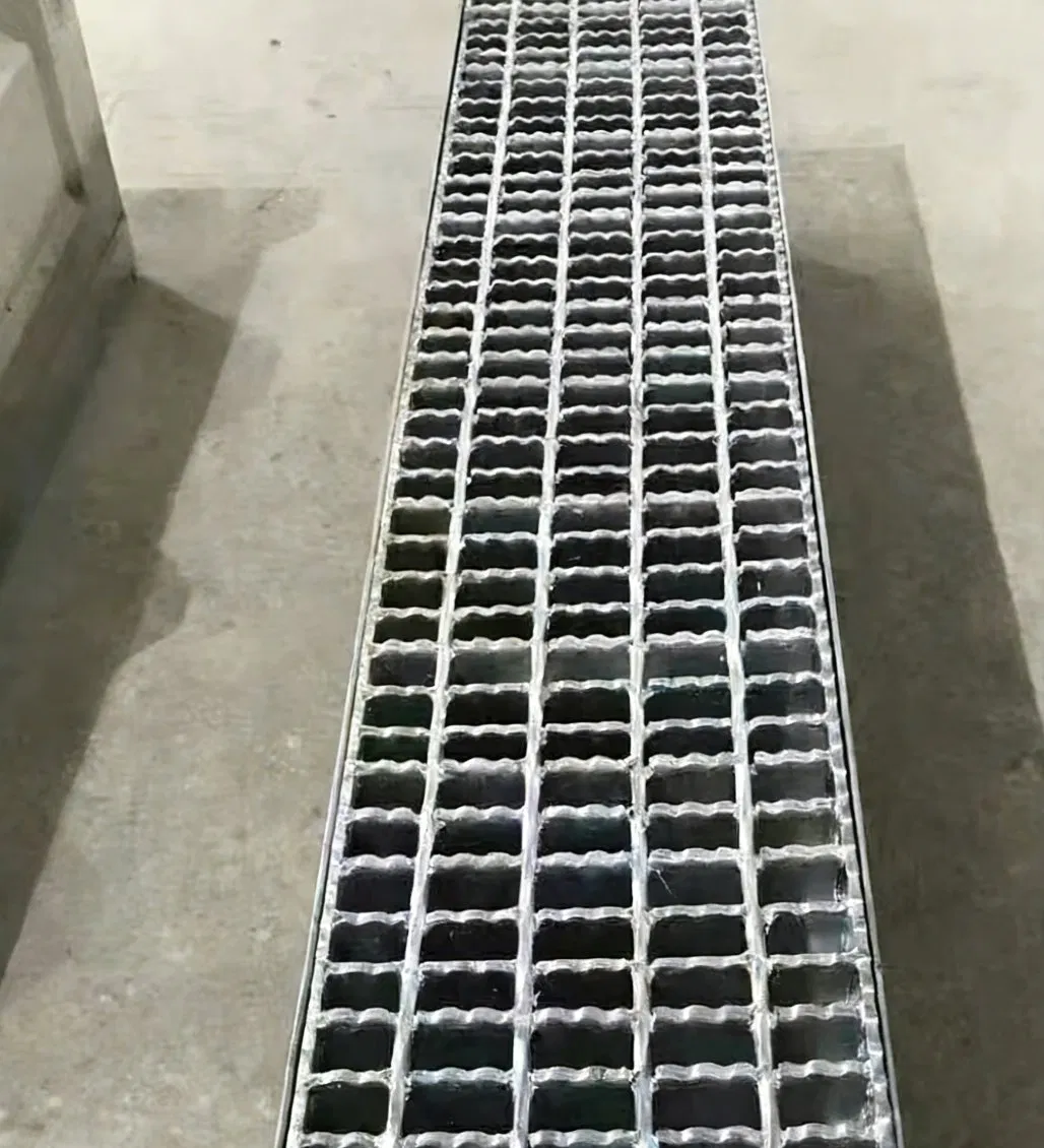 Premium 304/316 Stainless Steel Serrated Grating Mesh for Drainage