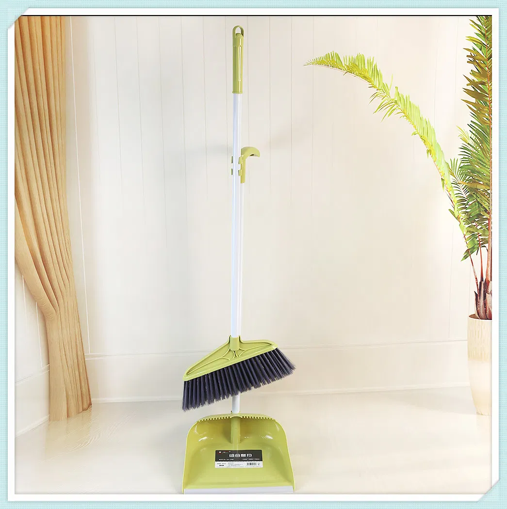 Jy9002 Professional Ergonomic Broom Set with Round Hole Hanger and Comb