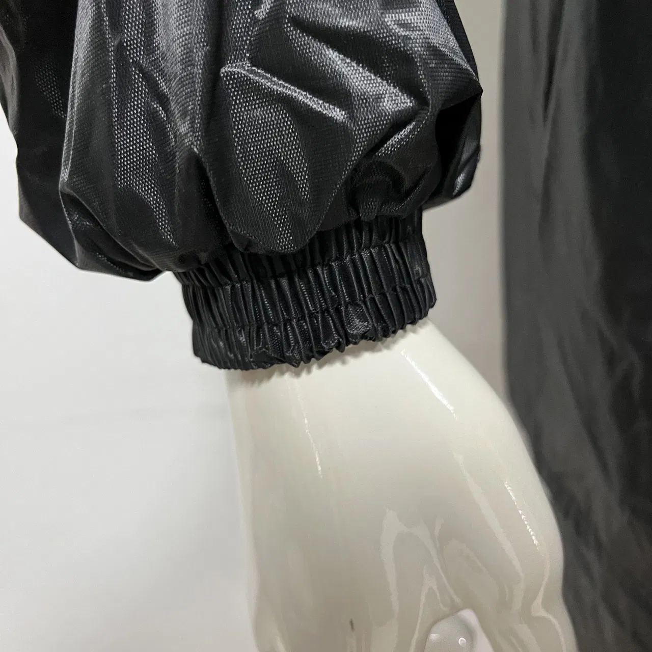 Black Cheap Lightweight Rainwear Mens Windbreaker Raincoat