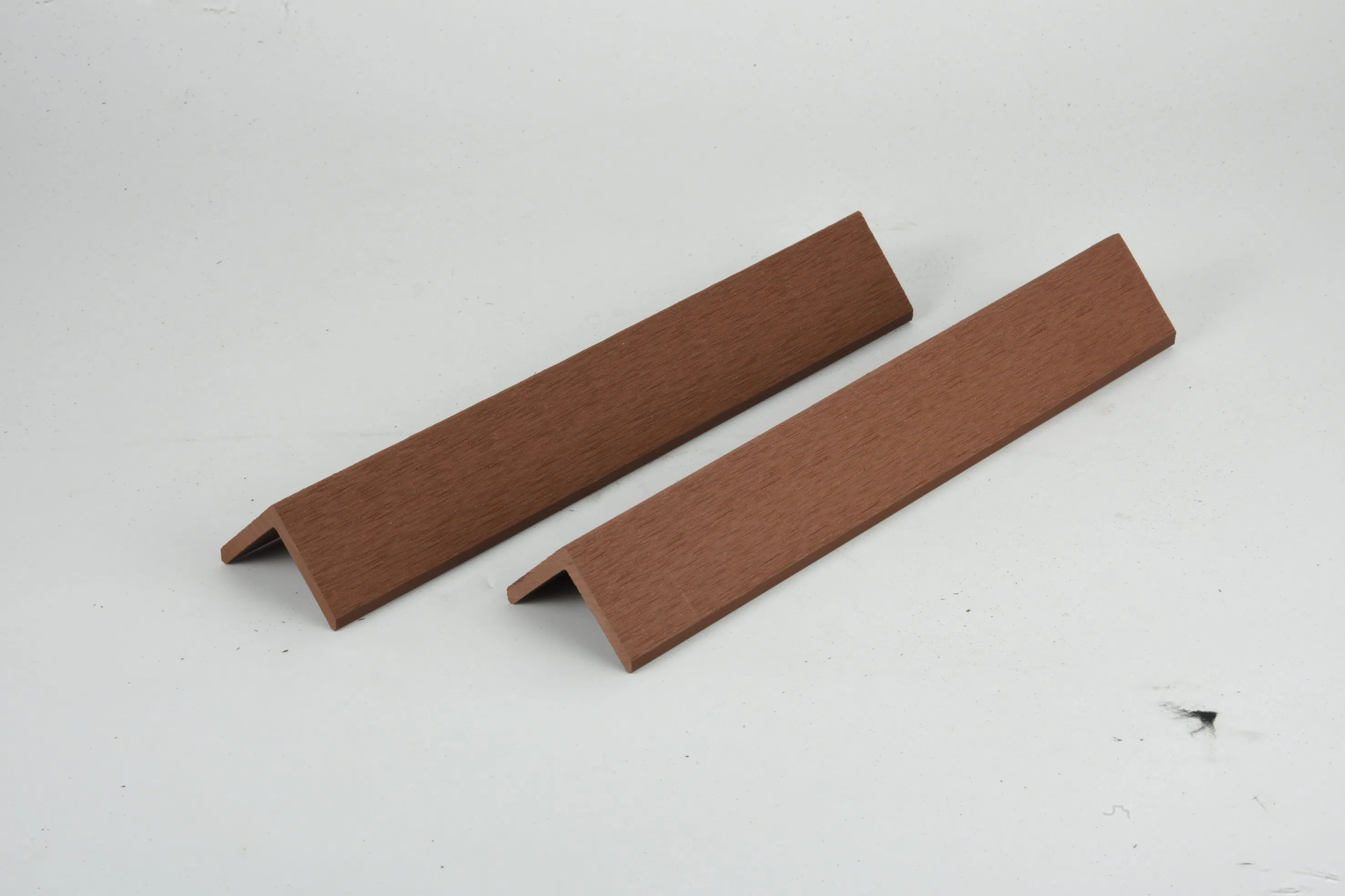 Simple and Convenient Tile Accessories Decorative Stirp Flat Tile Trim WPC Outdoor Flooring Corner Decking Edge Covering L Trim