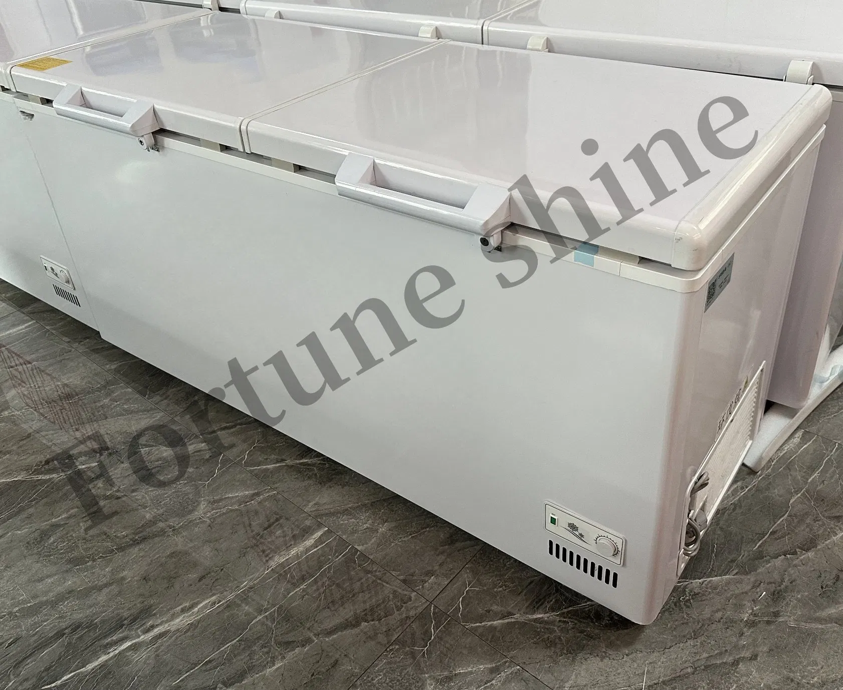 Flat Top Flat Solid Lid Chest Freezer