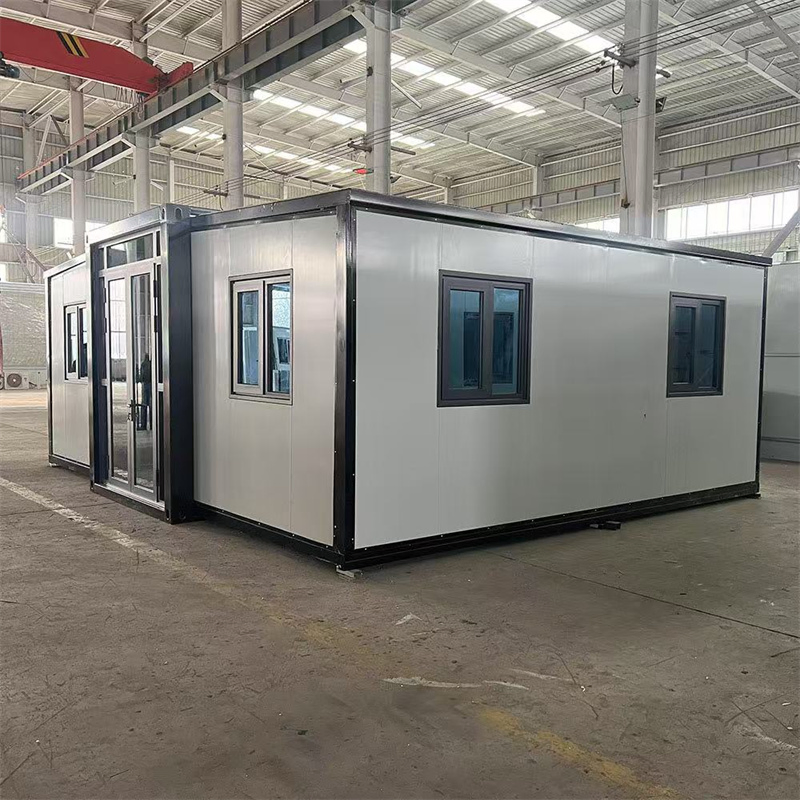 Grade 10 Dormitories Plastic Film Packaging Tiny House Expandable Office