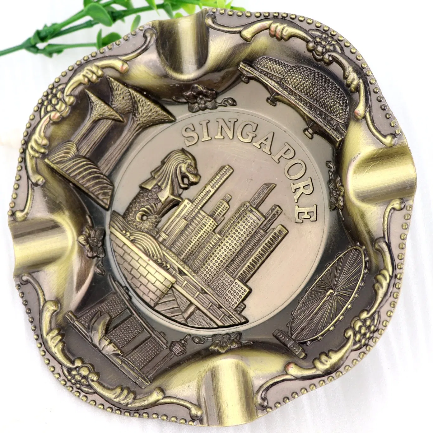 Custom Your Own Logo Zinc Alloy Singapore Souvenir Tourist Gift Metal Cigar Pocket Ashtray