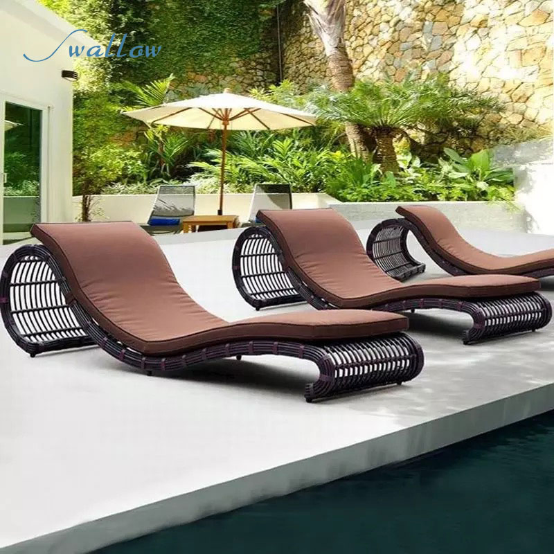 High Quality Garden Lounger Hotel Outdoor Furniture Swimming Pool Sun Bed Rope Woven Outdoor Sun Lounger